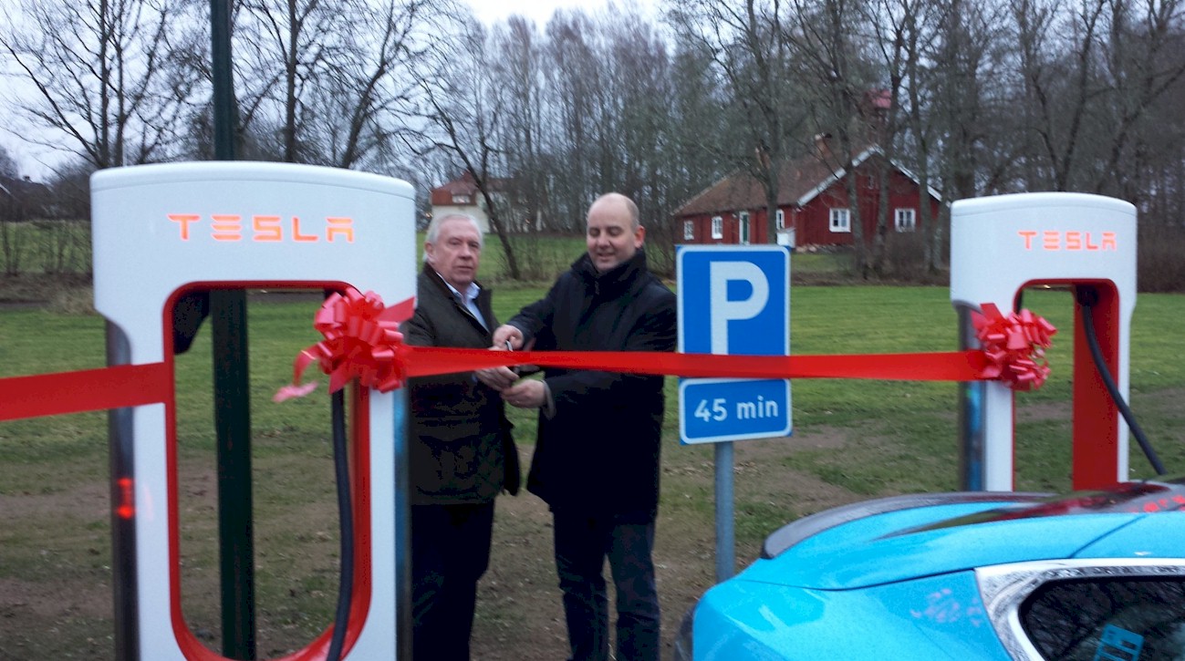 Bandet klipps