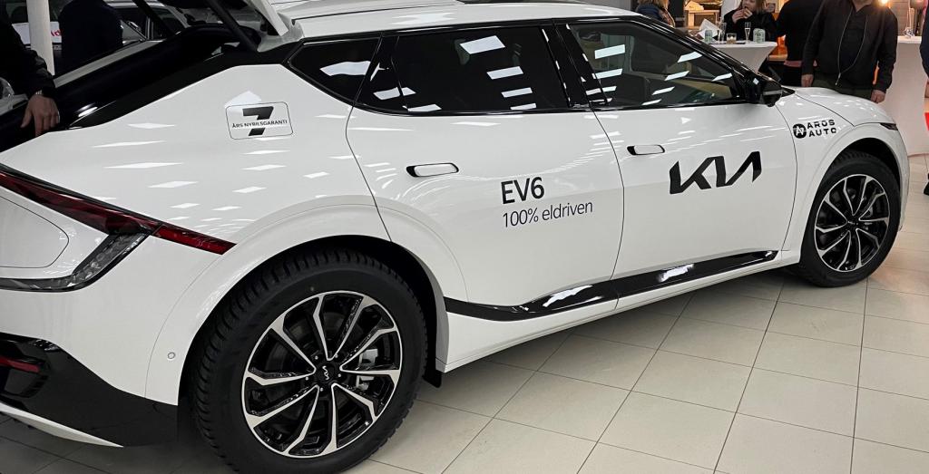 kia ev6.jpg