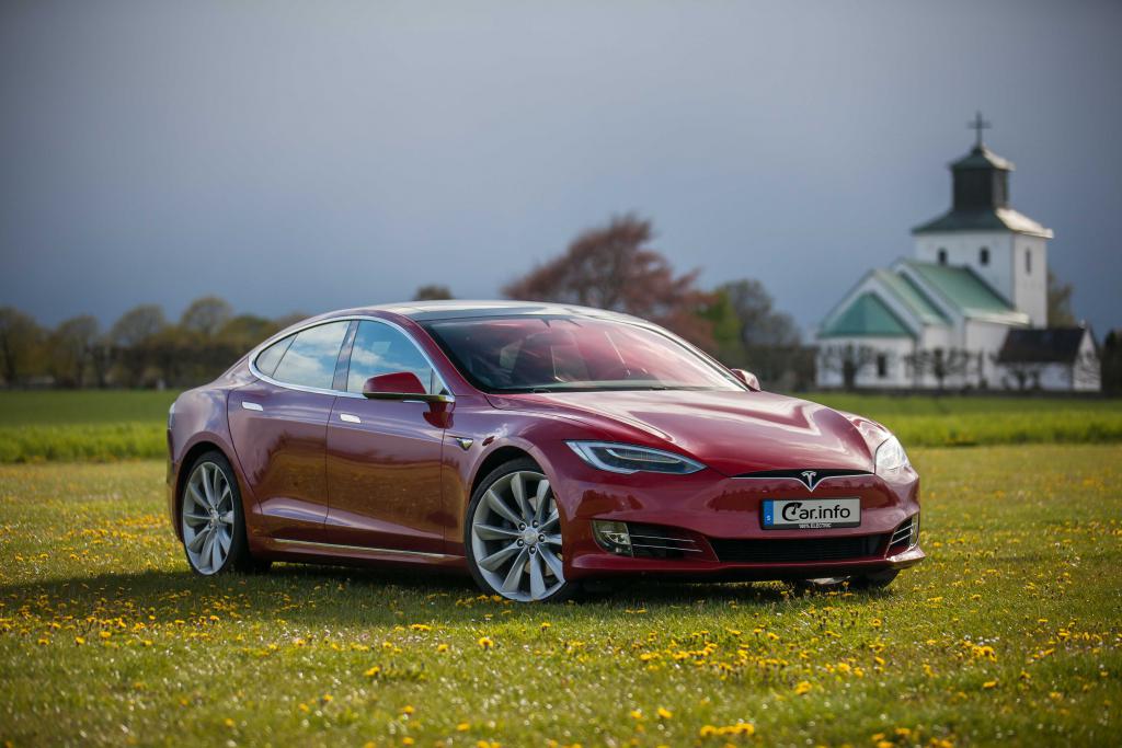 tesla-model-s-front-side-tisdagstraffarna-vikingatider-v19-2017-2-371596.jpg