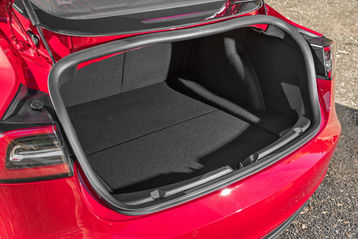 Tesla-Model-3-trunk-space.jpg
