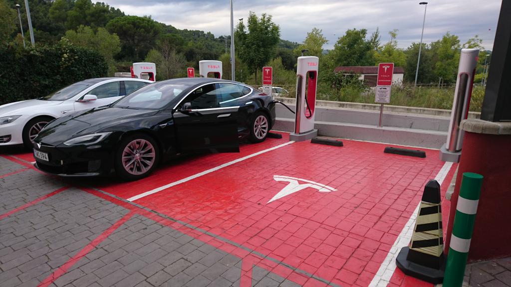 Tesla spanien.jpg