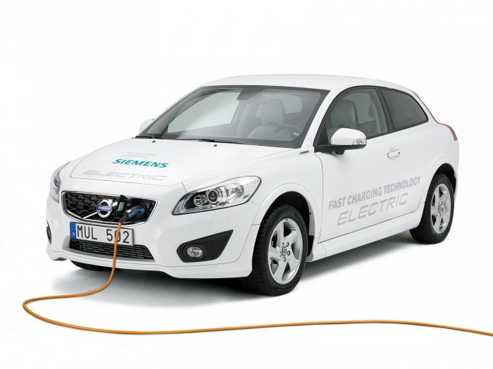 volvo-c30-electric-2014-01-700x524.jpg