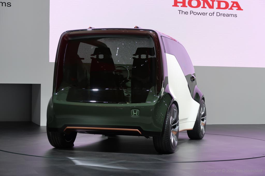 Honda_NeuV_MiniEV_03.jpg