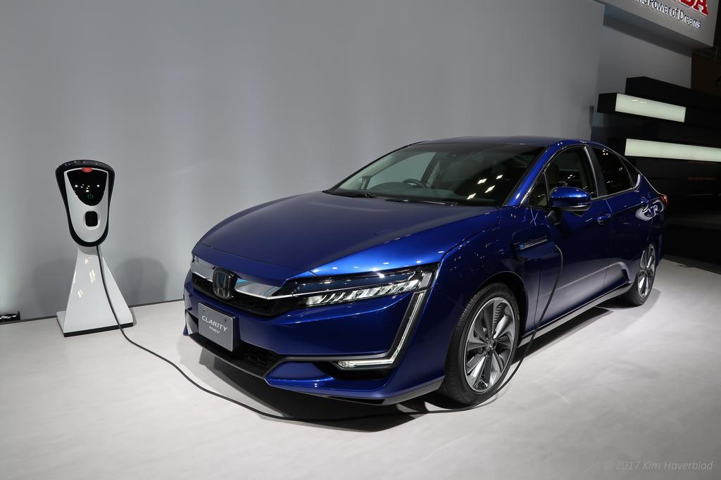 Honda_Clarity_2.jpg