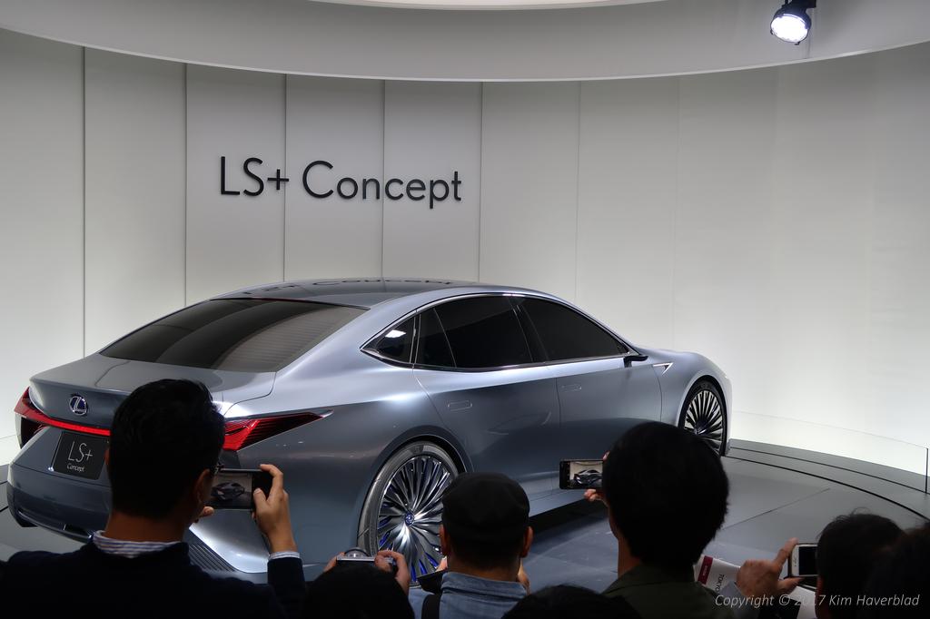 Lexus_LS_Plus_3.jpg