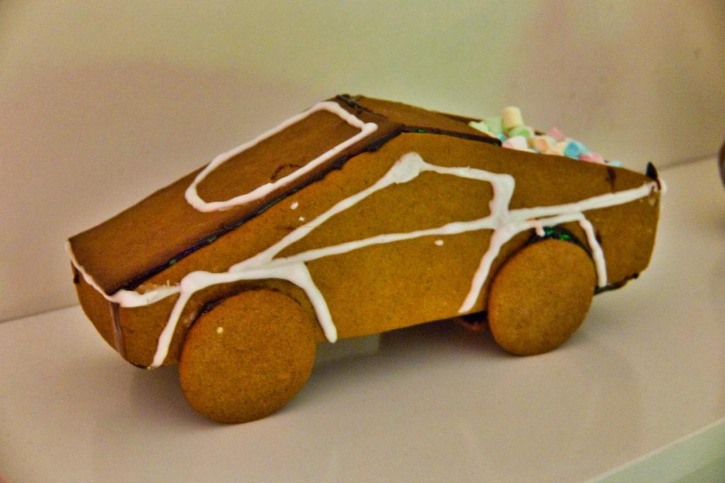 Gingerbread Tesla Cybertruck.jpeg