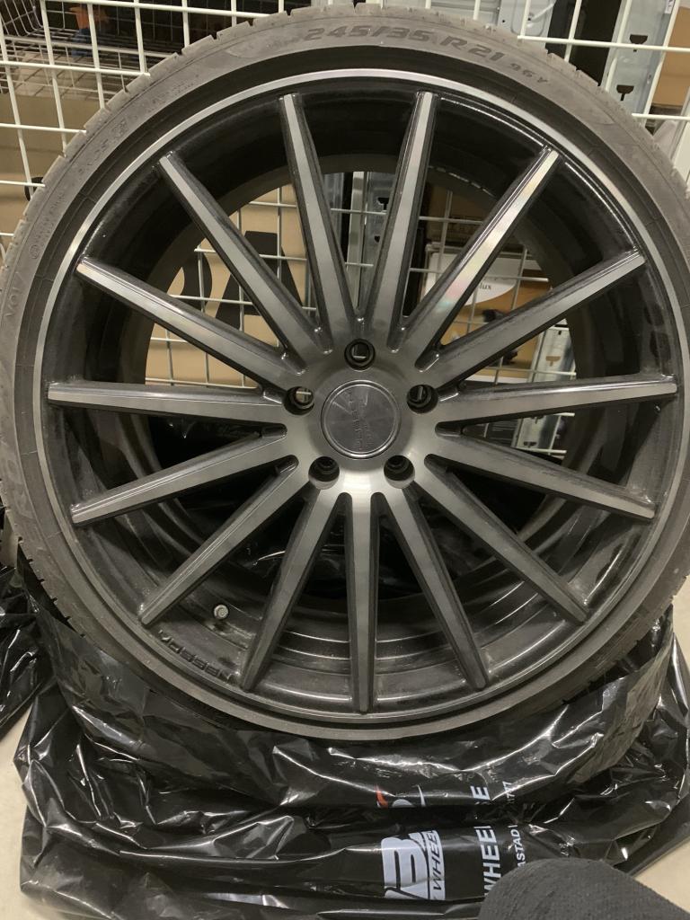 Vossen VFS-2 närbild.jpg