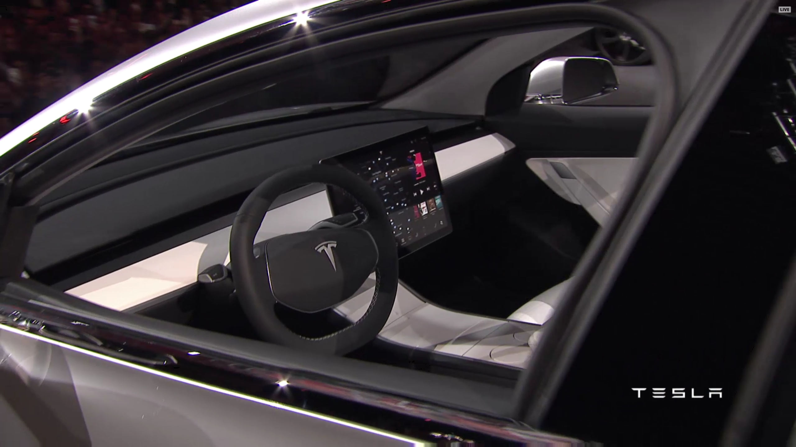 2016-04-01 05_56_06-Tesla Model 3 Unveil.png