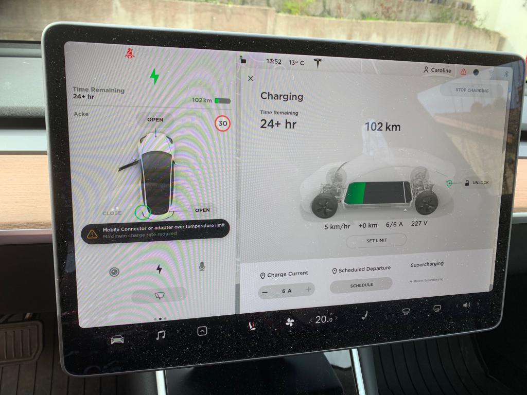 Tesla1.jpg