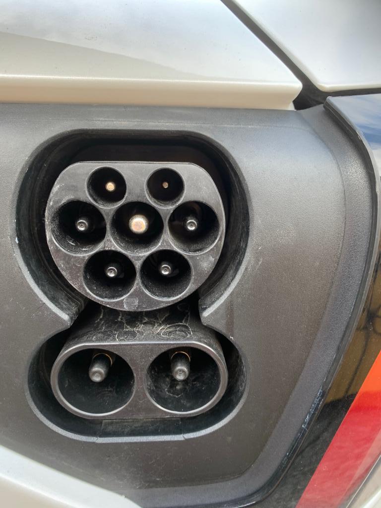 Tesla3.jpg