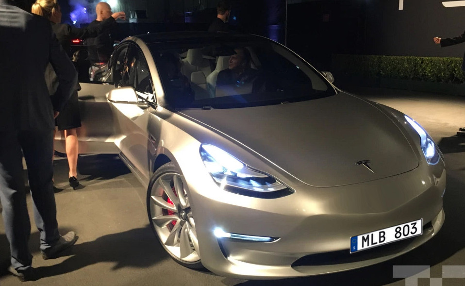 model3plate.jpg