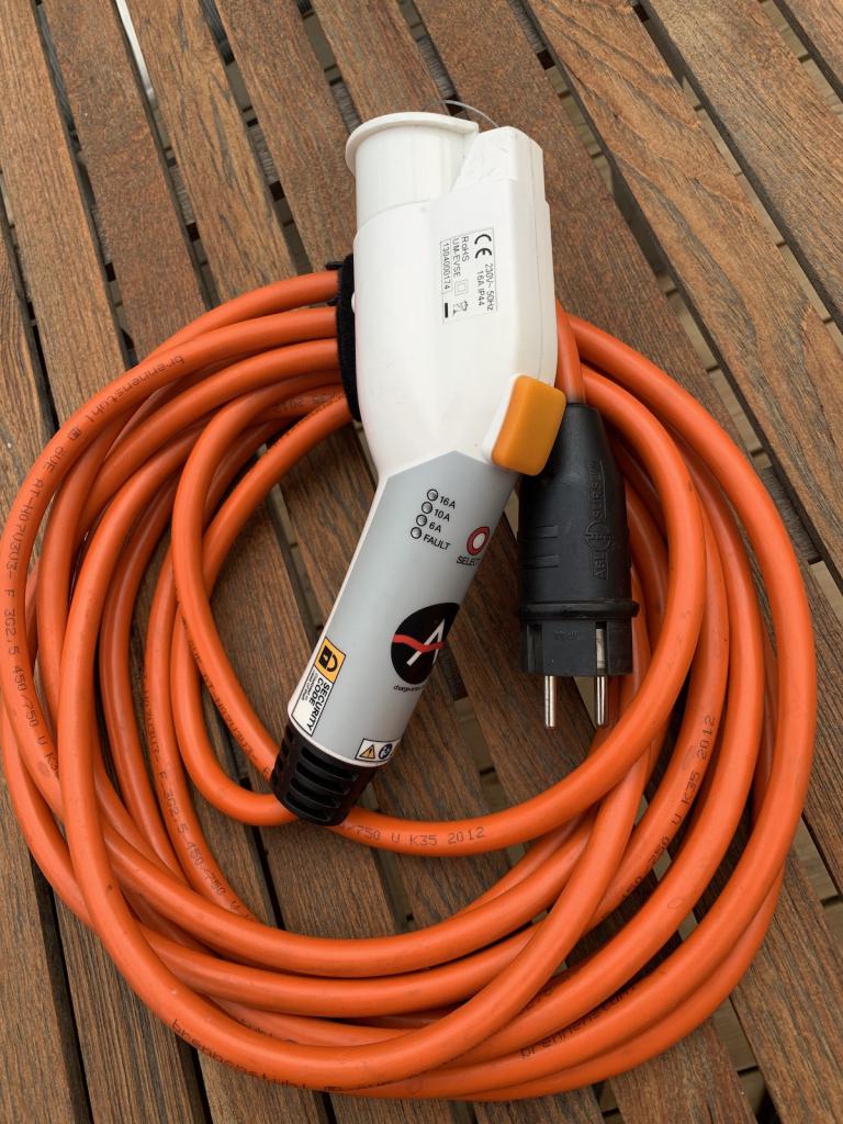 charge-amps-ställbar-kabel.jpg