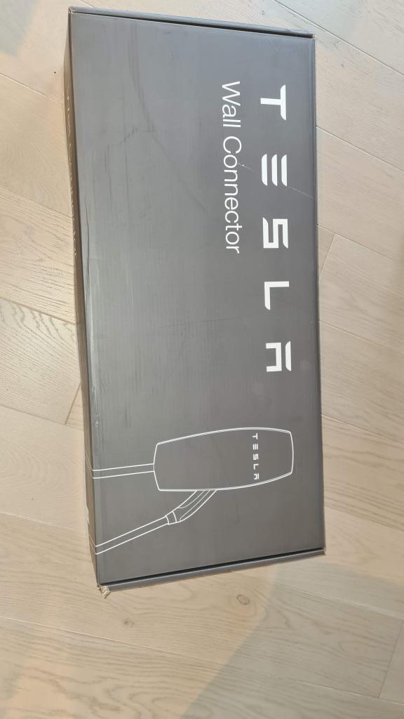 Tesla WC.jpg