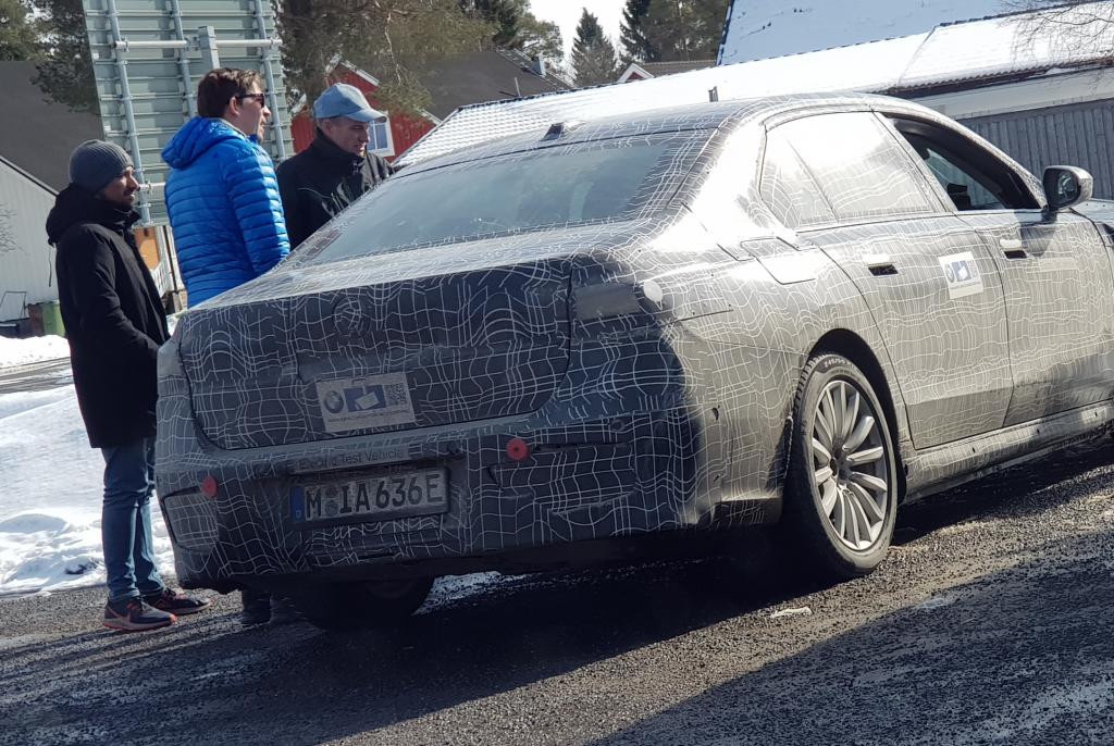 BMW i7.jpg