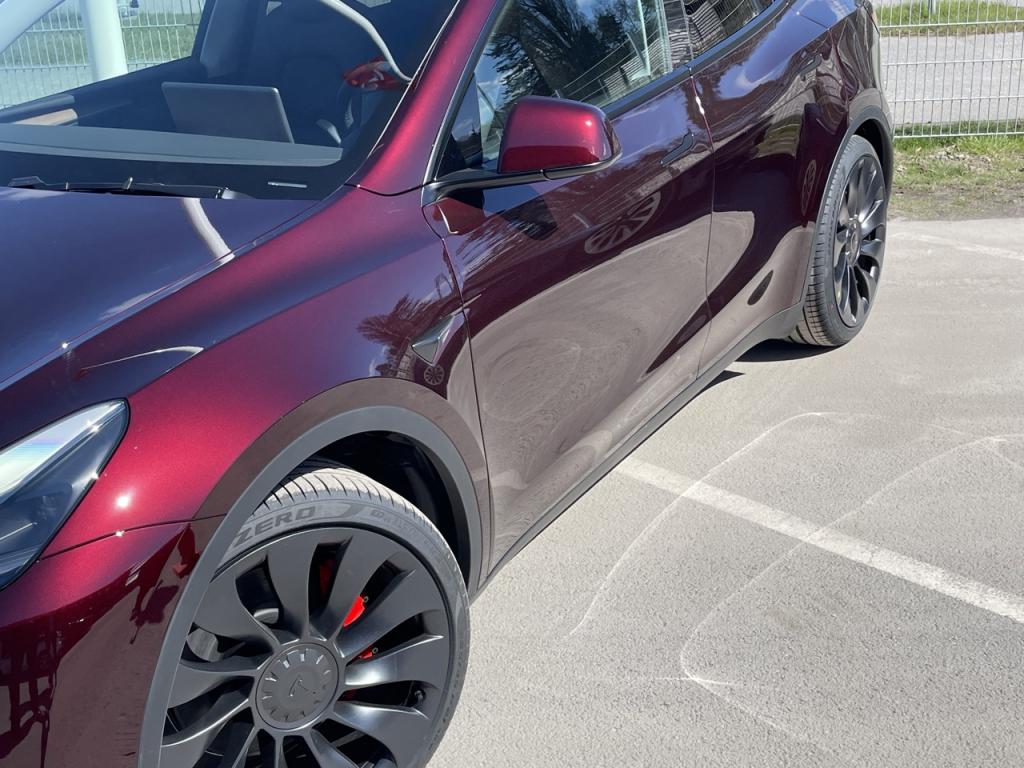 Tesla Model Y MCR Segeltorp 2.jpeg