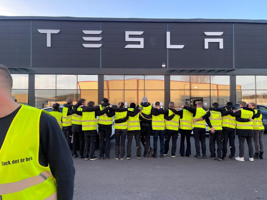 tsla