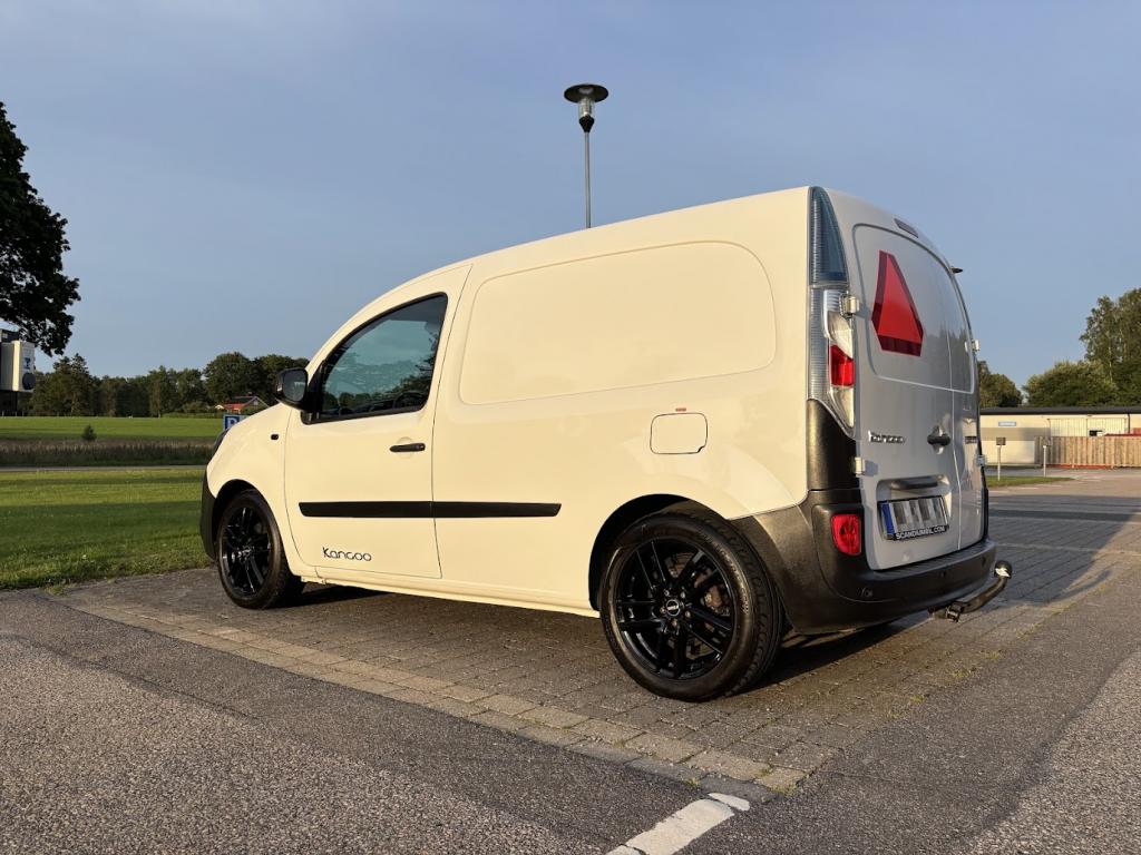 Kangoo1.jpg
