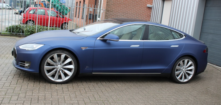 tesla-model-s-gets-matte-metallic-blue-wrap-from-jd-customs-photo-gallery-71316-7.png