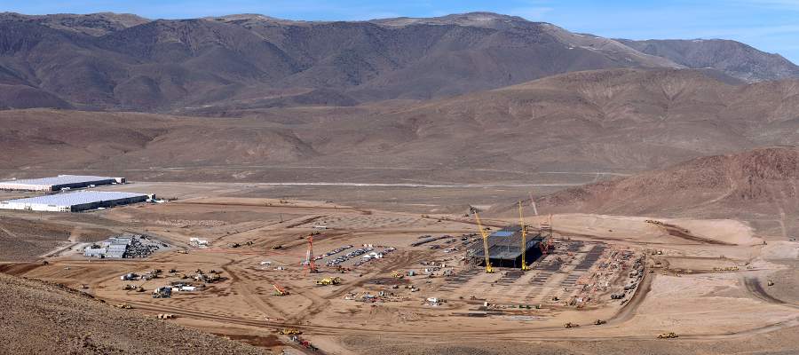 Gigafactory_2015_jan